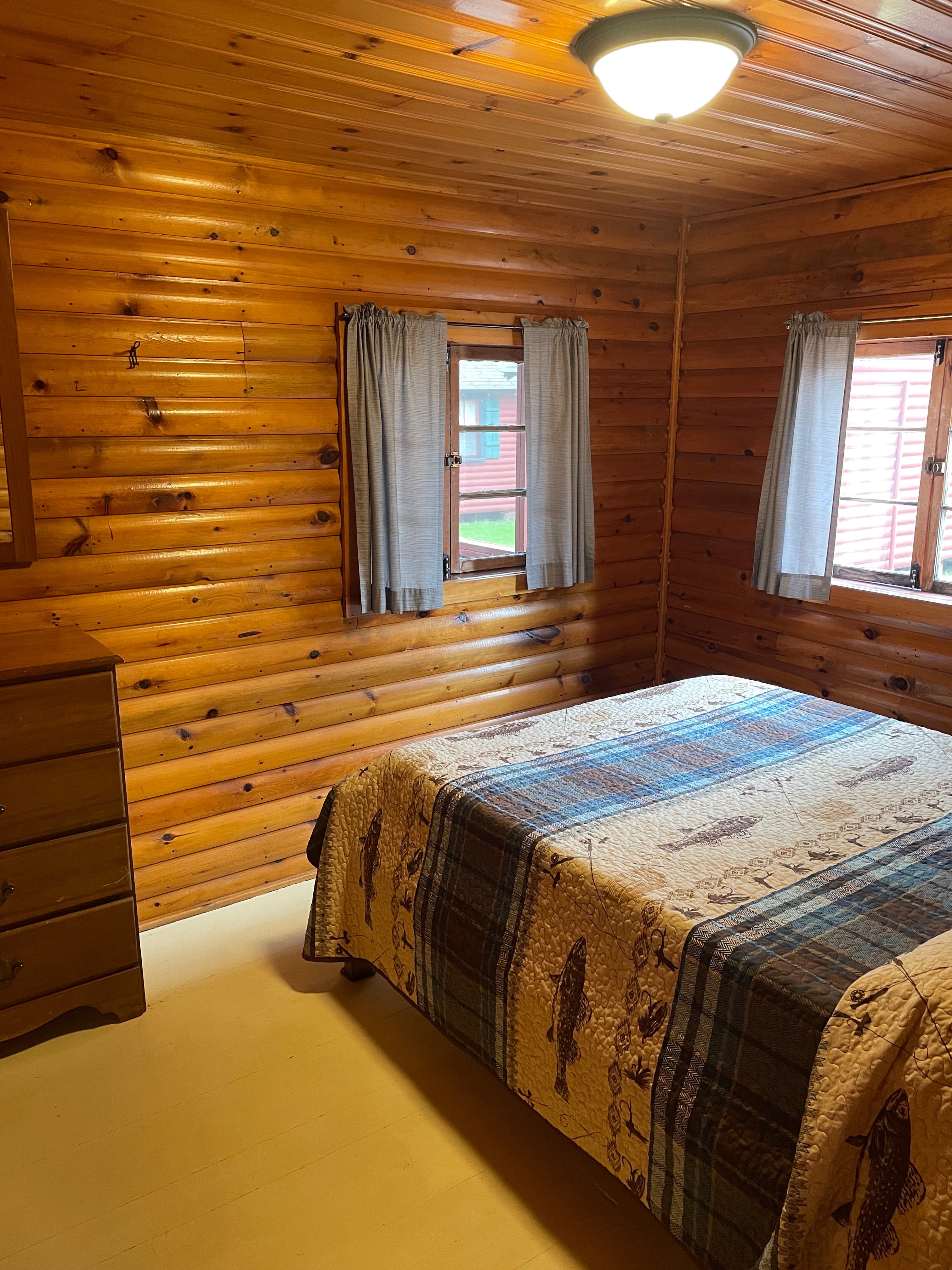 cabin 11 interior 3