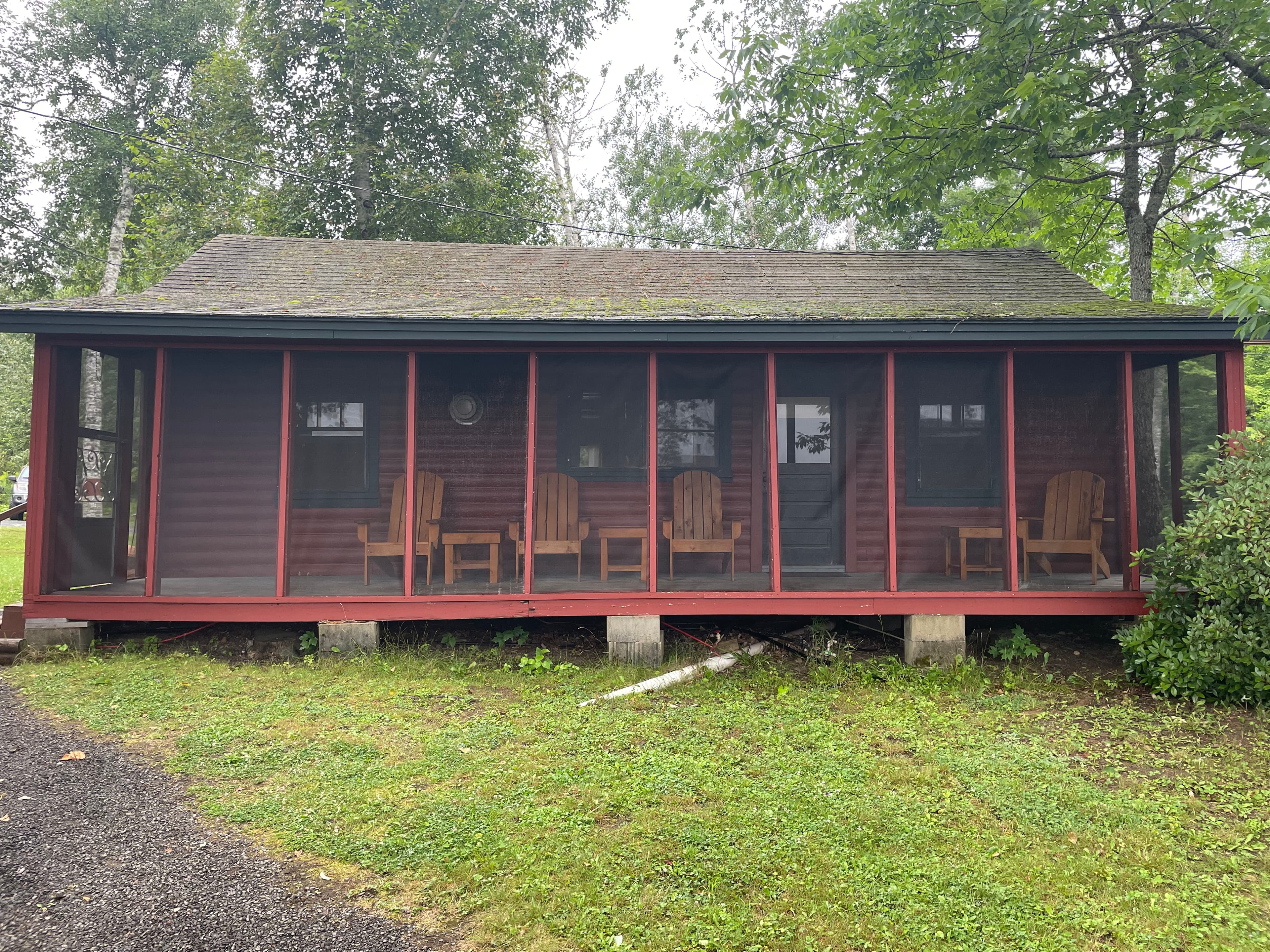 cabin 142 front